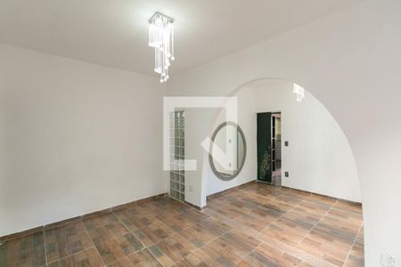 Casa para alugar com 3 quartos, 103m² em Dona Clara, Belo Horizonte