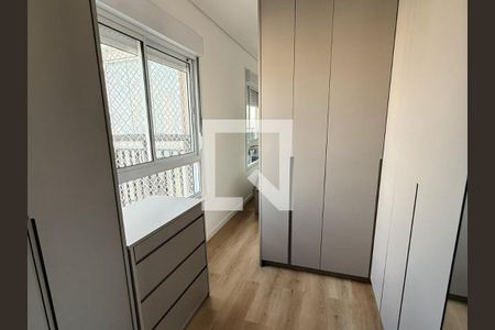 Closet de apartamento à venda com 2 quartos, 72m² em Vila Nair, São Paulo