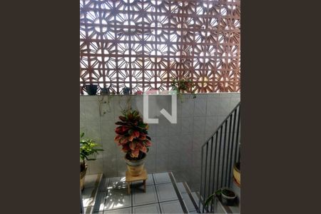 Casa à venda com 3 quartos, 100m² em Jardim Fernandes, São Paulo