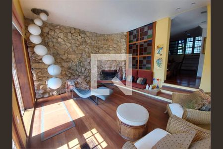 Casa à venda com 6 quartos, 390m² em Morada dos Pássaros, Barueri