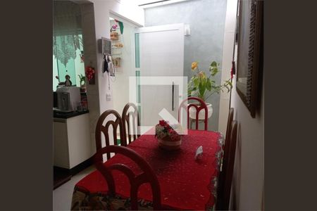 Casa à venda com 3 quartos, 210m² em Vila Albertina, São Paulo