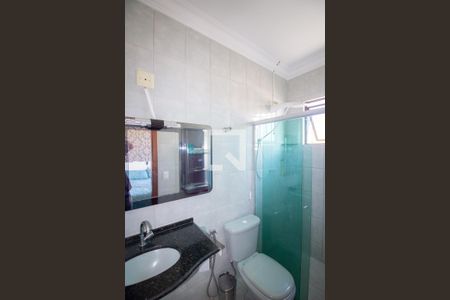 Banheiro da Suíte de casa à venda com 3 quartos, 120m² em Europa, Contagem