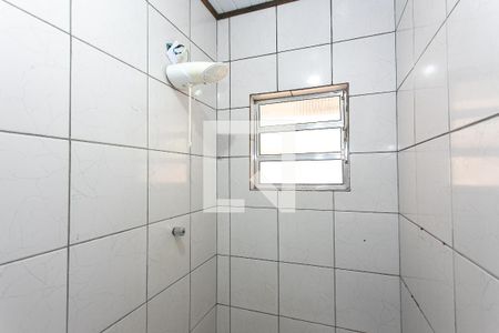 Banheiro de casa para alugar com 1 quarto, 60m² em Parque Boturussu, São Paulo
