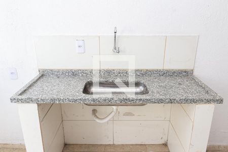 Sala/Cozinha de kitnet/studio para alugar com 1 quarto, 38m² em Guaratiba, Rio de Janeiro