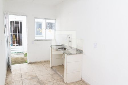 Sala/Cozinha de kitnet/studio para alugar com 1 quarto, 38m² em Guaratiba, Rio de Janeiro