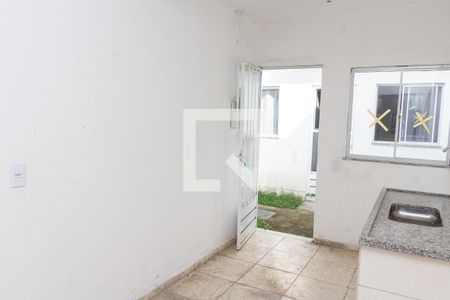 Sala/Cozinha de kitnet/studio para alugar com 1 quarto, 38m² em Guaratiba, Rio de Janeiro