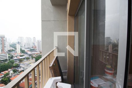 Varanda de kitnet/studio para alugar com 1 quarto, 24m² em Vila Nova Conceição, São Paulo