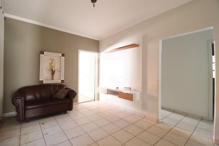 Sala 2 de casa para alugar com 4 quartos, 197m² em Santa Mônica, Uberlândia