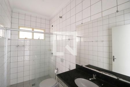 Banheiro Social de casa para alugar com 4 quartos, 197m² em Santa Mônica, Uberlândia