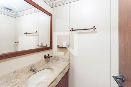 Lavabo de apartamento à venda com 4 quartos, 174m² em Grajaú, Rio de Janeiro