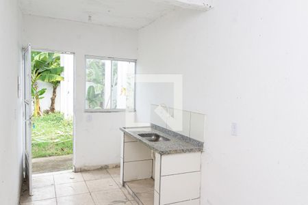 Sala/Cozinha de kitnet/studio para alugar com 1 quarto, 38m² em Guaratiba, Rio de Janeiro
