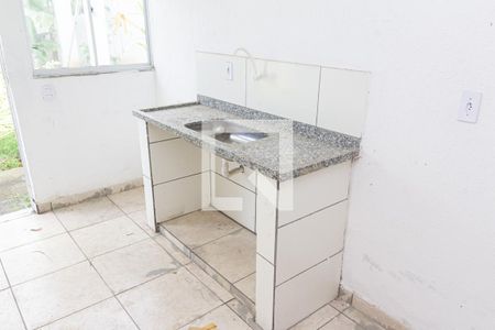 Sala/Cozinha de kitnet/studio para alugar com 1 quarto, 38m² em Guaratiba, Rio de Janeiro