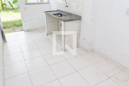Sala/Cozinha de kitnet/studio para alugar com 1 quarto, 43m² em Guaratiba, Rio de Janeiro