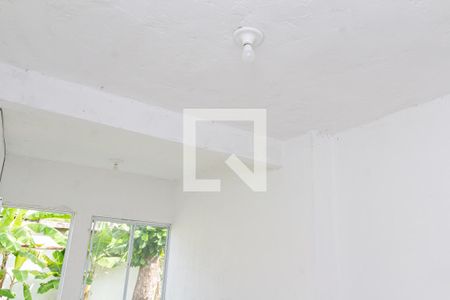 Sala/Cozinha de kitnet/studio para alugar com 1 quarto, 43m² em Guaratiba, Rio de Janeiro