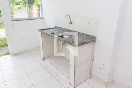 Sala/Cozinha de kitnet/studio para alugar com 1 quarto, 43m² em Guaratiba, Rio de Janeiro