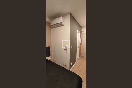 Sala/Quarto de kitnet/studio para alugar com 1 quarto, 22m² em Jardim das Acacias, São Paulo