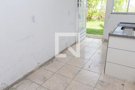 Sala/Cozinha de kitnet/studio para alugar com 1 quarto, 43m² em Guaratiba, Rio de Janeiro
