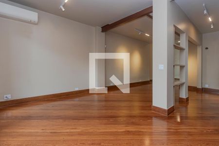 Sala de casa à venda com 3 quartos, 226m² em Brooklin, São Paulo