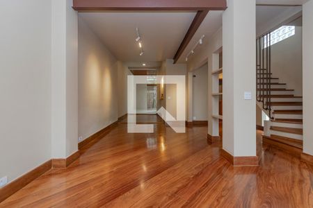 Sala de casa à venda com 3 quartos, 226m² em Brooklin, São Paulo