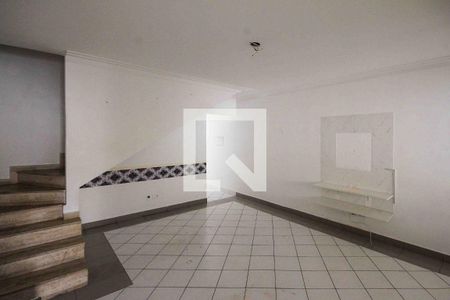 Casa para alugar com 3 quartos, 130m² em Jardim Vila Formosa, São Paulo