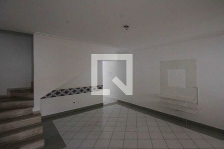 Casa para alugar com 3 quartos, 130m² em Jardim Vila Formosa, São Paulo