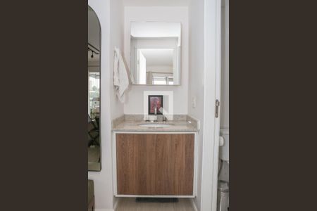 Banheiro de apartamento à venda com 1 quarto, 42m² em Pompeia, São Paulo