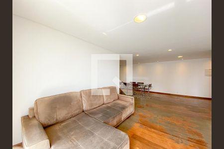 Sala de apartamento à venda com 3 quartos, 107m² em Água Branca, São Paulo