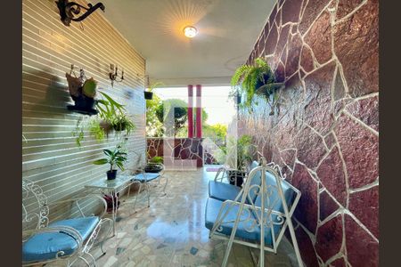 Casa à venda com 5 quartos, 480m² em Santa Tereza, Belo Horizonte