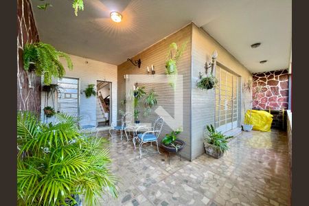 Casa à venda com 5 quartos, 480m² em Santa Tereza, Belo Horizonte
