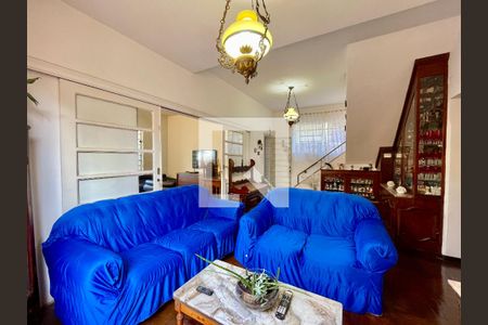 Casa à venda com 5 quartos, 480m² em Santa Tereza, Belo Horizonte