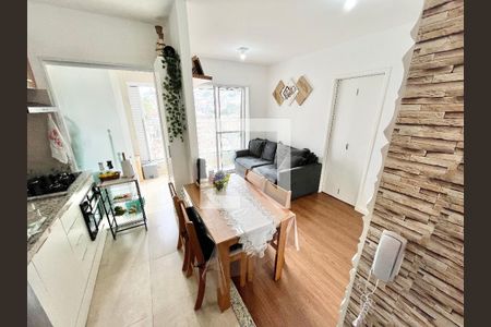 Cozinha de apartamento à venda com 2 quartos, 42m² em Vila Guaca, São Paulo