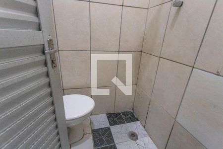 Banheiro  de casa para alugar com 1 quarto, 32m² em Campanário, Diadema