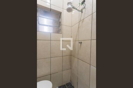 Banheiro  de casa para alugar com 1 quarto, 32m² em Campanário, Diadema