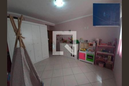 Casa à venda com 3 quartos, 180m² em Vila Santa Maria, São Paulo