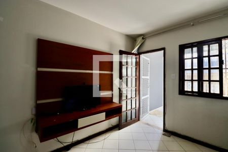 Sala de casa de condomínio para alugar com 3 quartos, 90m² em Stella Maris, Salvador