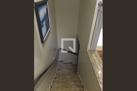 Escada de casa de condomínio à venda com 3 quartos, 105m² em Vila Guarani (Zona Sul), São Paulo