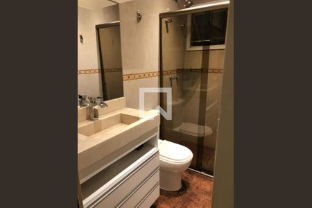 Banheiro de casa de condomínio à venda com 3 quartos, 105m² em Vila Guarani (Zona Sul), São Paulo