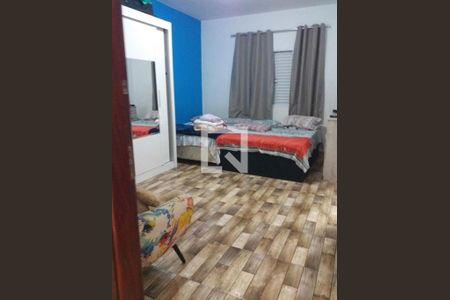 Casa à venda com 3 quartos, 200m² em Parque Maria Domitila, São Paulo