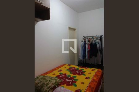 Casa à venda com 3 quartos, 200m² em Parque Maria Domitila, São Paulo