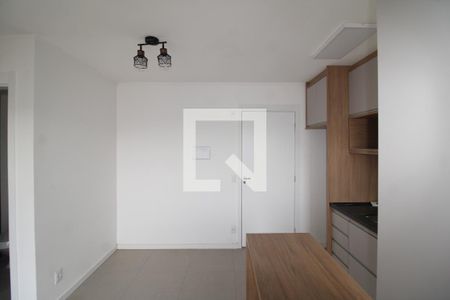 Sala / Cozinha de apartamento para alugar com 2 quartos, 38m² em Santana, São Paulo