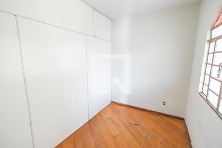 Quarto 2 de casa para alugar com 8 quartos, 220m² em Vila Jardim Leblon, Belo Horizonte