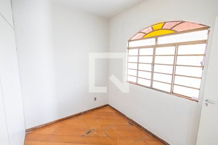 Quarto 2 de casa para alugar com 8 quartos, 220m² em Vila Jardim Leblon, Belo Horizonte