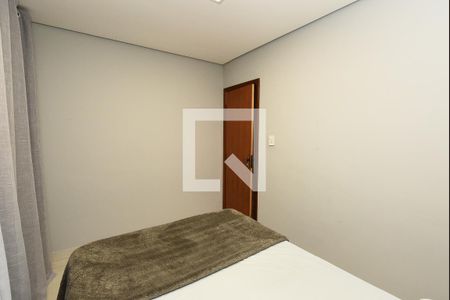 Quarto 1  de apartamento para alugar com 2 quartos, 110m² em Miramar (barreiro), Belo Horizonte