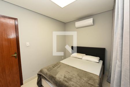 Quarto 1  de apartamento para alugar com 2 quartos, 110m² em Miramar (barreiro), Belo Horizonte