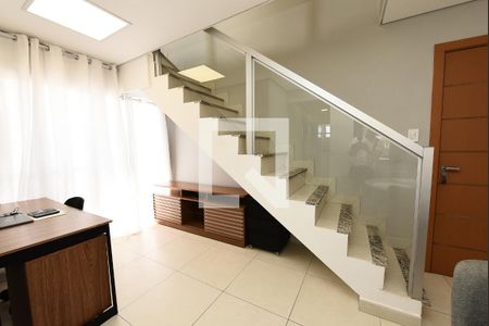 Sala de apartamento para alugar com 2 quartos, 110m² em Miramar (barreiro), Belo Horizonte