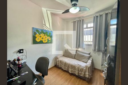 Apartamento à venda com 3 quartos, 80m² em Sagrada Família, Belo Horizonte