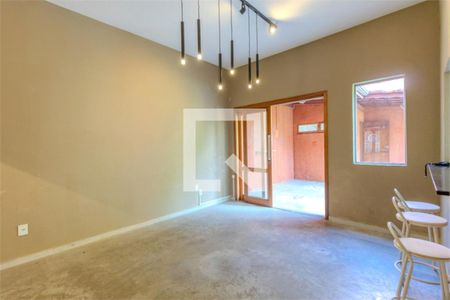 Casa à venda com 3 quartos, 263m² em Brooklin, São Paulo