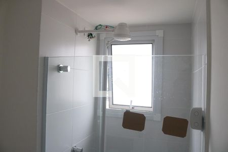 Banheiro de apartamento para alugar com 1 quarto, 25m² em Parque Industrial Tomas Edson, São Paulo