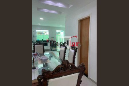 Casa à venda com 2 quartos, 144m² em Vila Valqueire, Rio de Janeiro