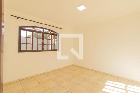 Quarto 1 de casa para alugar com 2 quartos, 55m² em Guabirotuba, Curitiba